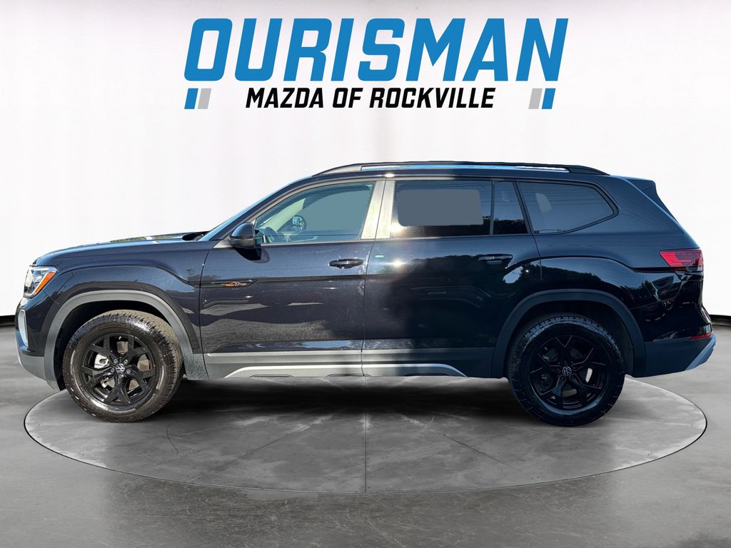 2024 Volkswagen Atlas Peak Edition SE Technology photo 2