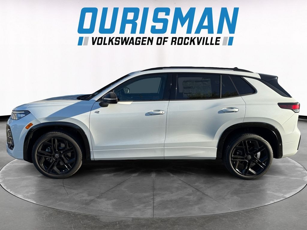 New 2025 Volkswagen Tiguan 2.0T SE R-Line Black SUV