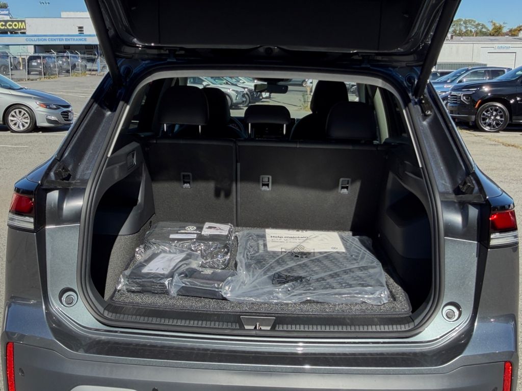 2026 Volkswagen Tiguan SE - Photo 21