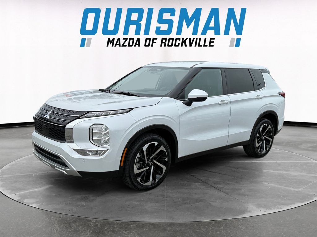 Used 2024 Mitsubishi Outlander SE SUV