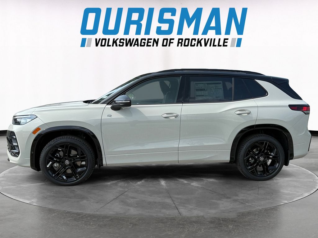 2025 Volkswagen Tiguan SE R-Line Black photo 2