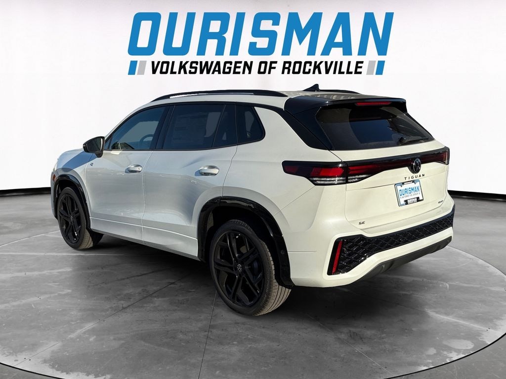 New 2025 Volkswagen Tiguan 2.0T SE R-Line Black SUV