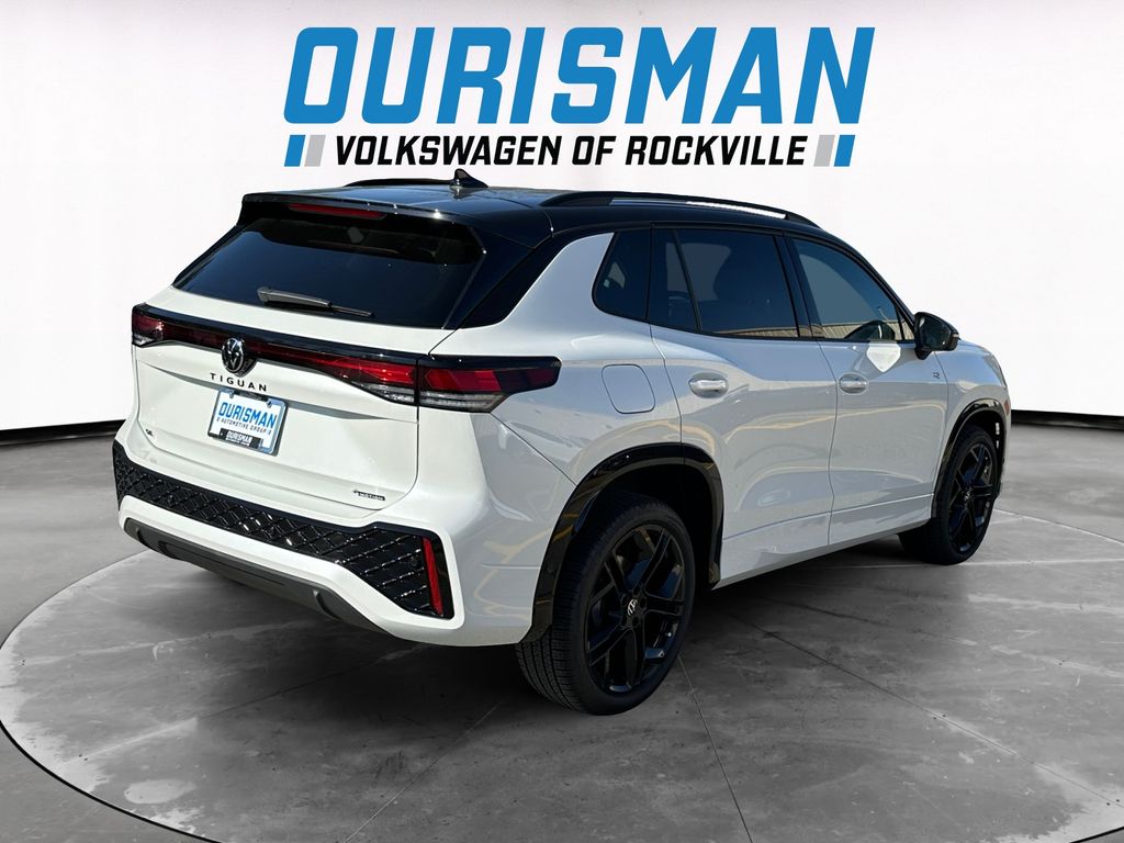 2025 Volkswagen Tiguan SE R-LINE BLACK - Photo 6