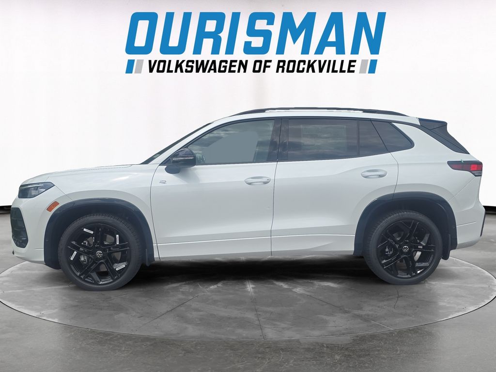 2025 Volkswagen Tiguan SE R-Line Black photo 3