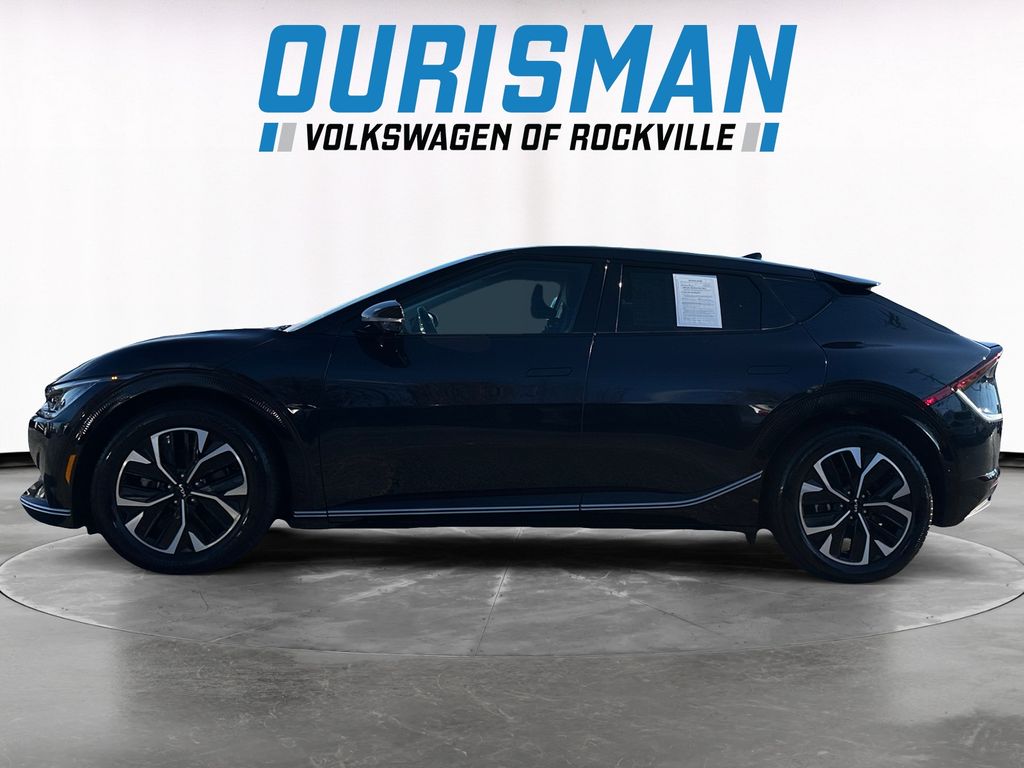 2022 Kia EV6 Wind photo 3