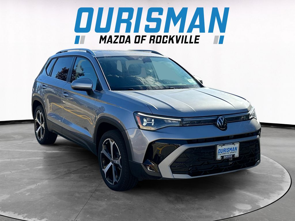 2025 Volkswagen Taos SEL's photo