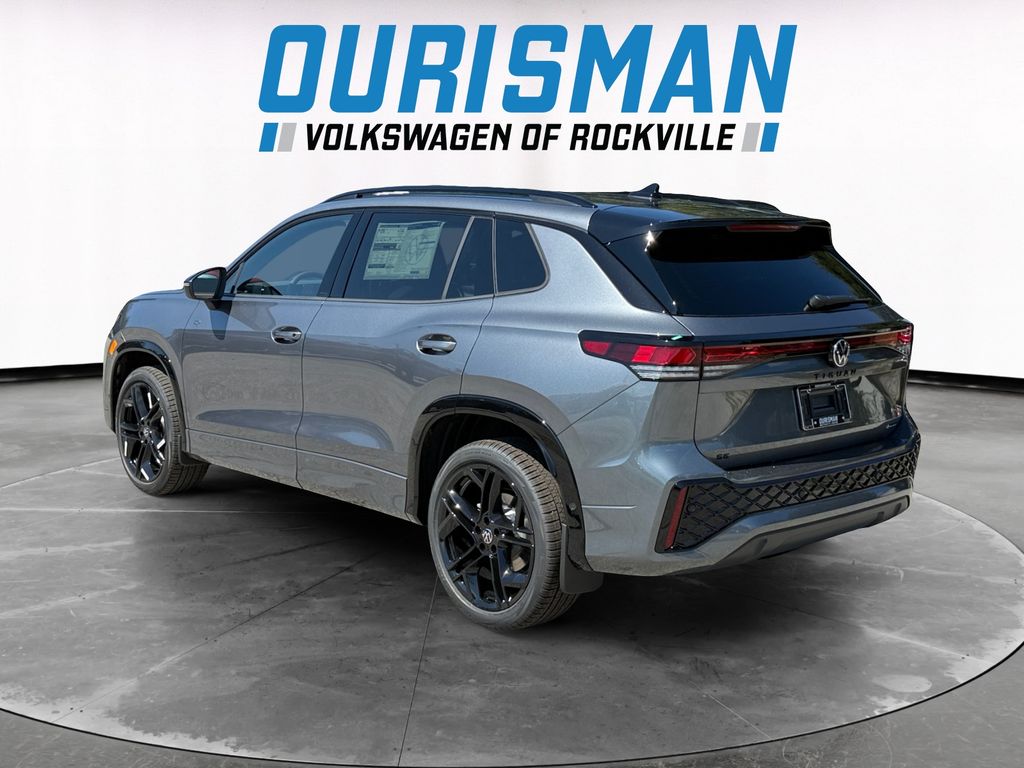 2025 Volkswagen Tiguan SE R-Line Black photo 4