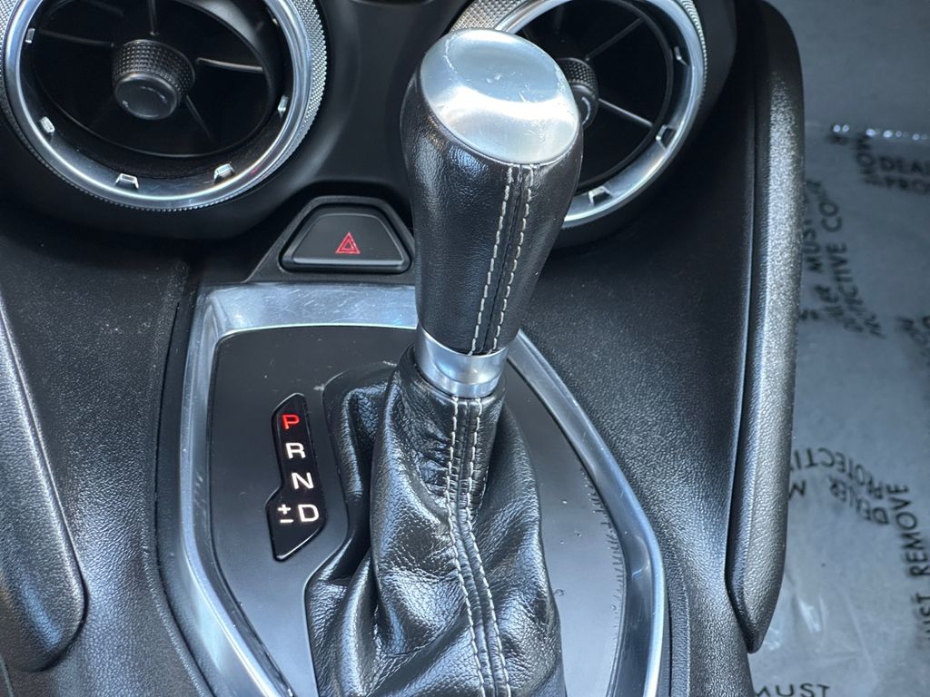 2020 Chevrolet Camaro 1LT - Photo 15
