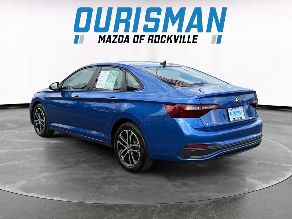 2023 Volkswagen Jetta 1.5T Sport photo 4