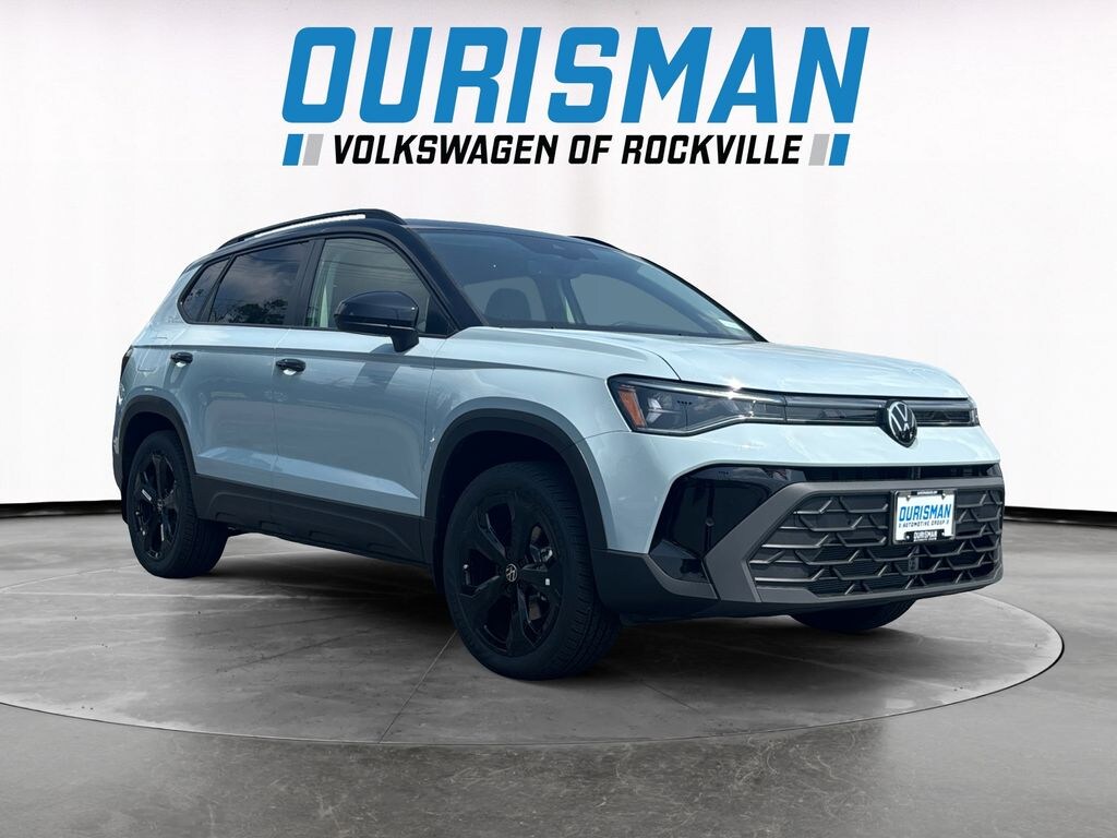 New 2025 Volkswagen Taos 1.5T SE Black SUV