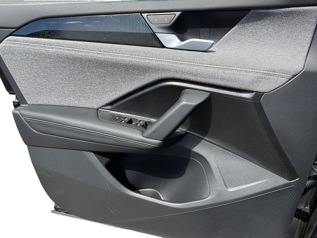 2026 Volkswagen Tiguan S - Photo 11