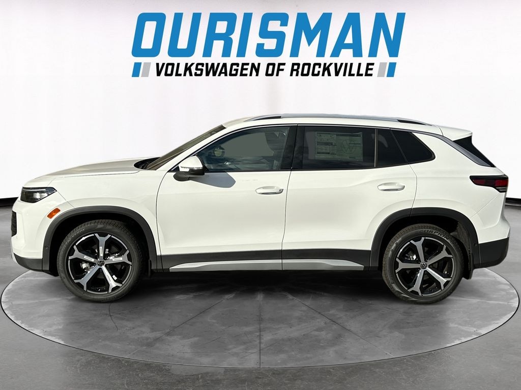 New 2025 Volkswagen Tiguan 2.0T SE SUV