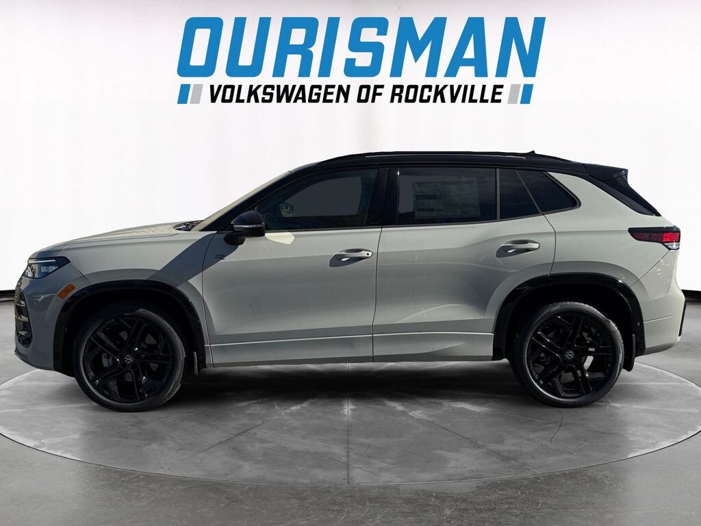 New 2025 Volkswagen Tiguan 2.0T SE R-Line Black SUV