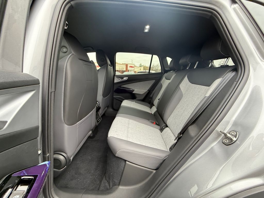 2025 Volkswagen ID.4 PRO - Photo 18