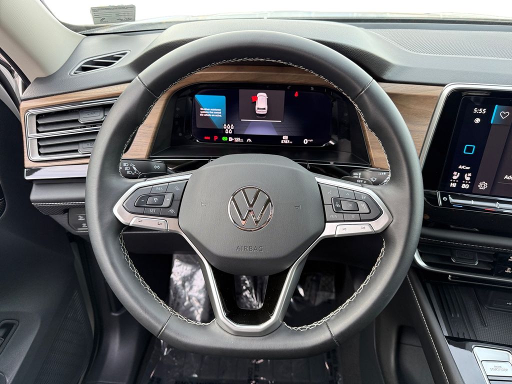2025 Volkswagen Atlas SE w/Tech - Photo 12