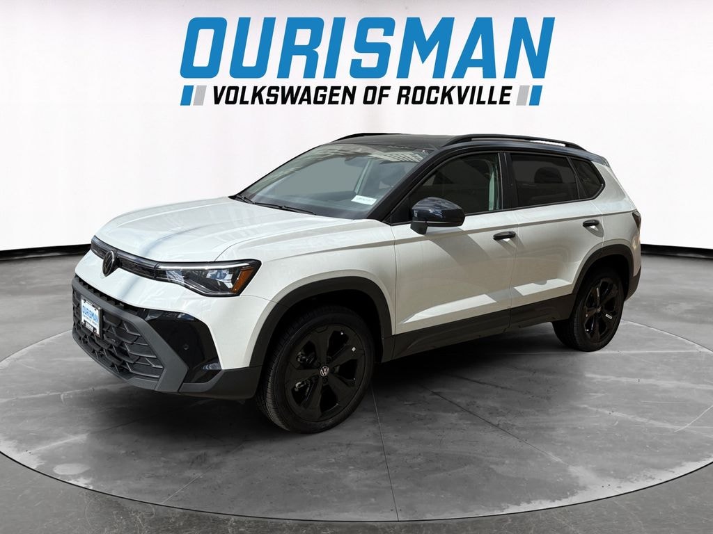 New 2025 Volkswagen Taos 1.5T SE Black SUV