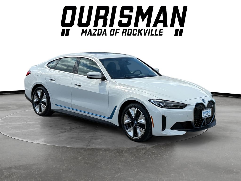 2023 BMW i4 eDrive35's photo