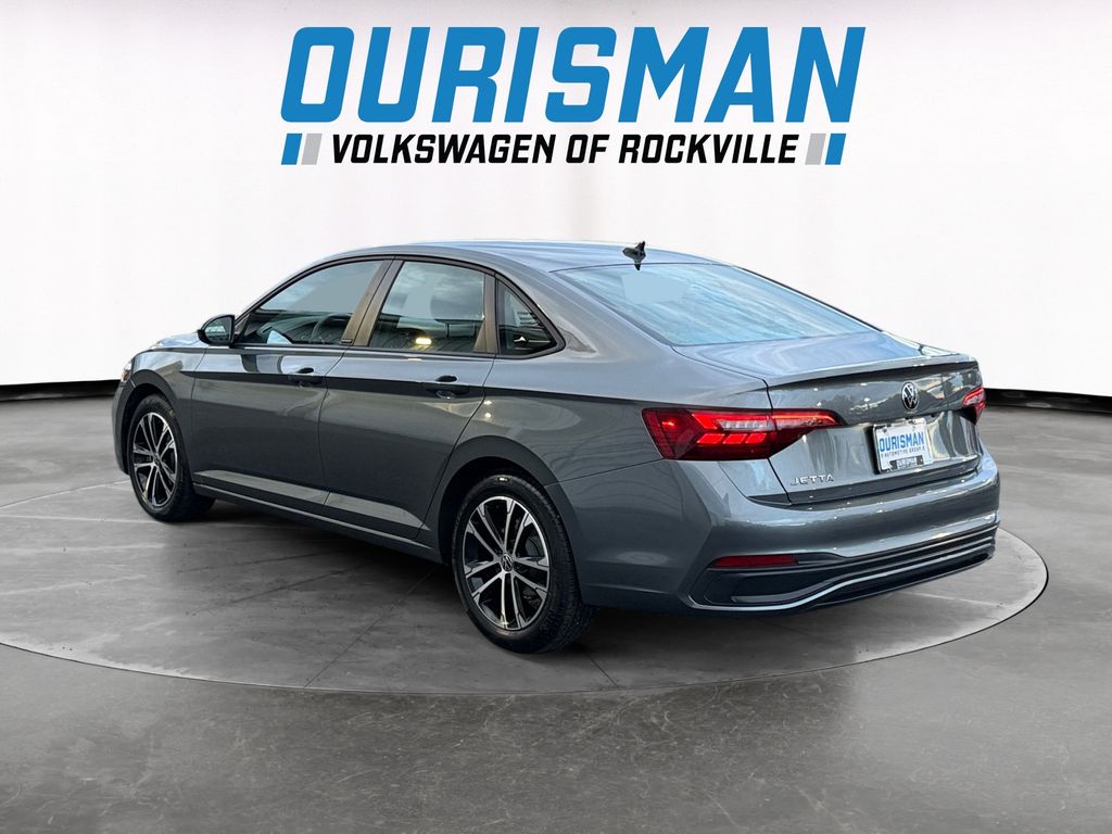 2024 Volkswagen Jetta 1.5T Sport photo 4