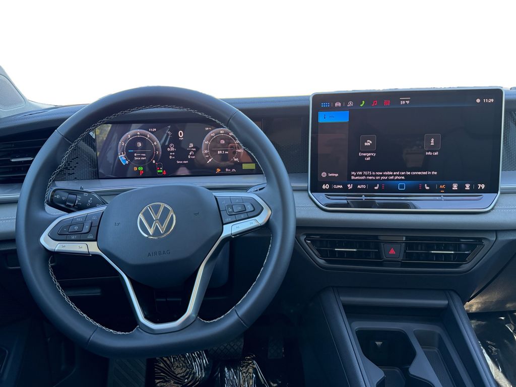 2026 Volkswagen Tiguan SE - Photo 12