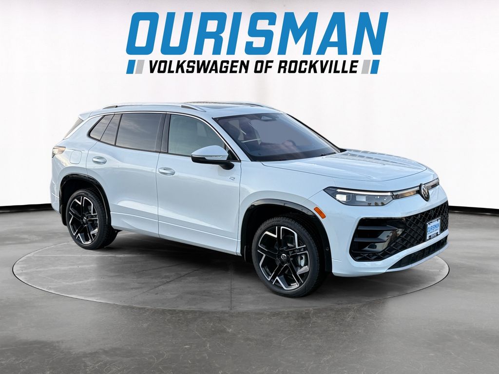 2026 Volkswagen Tiguan SEL R-LINE TURBO's photo