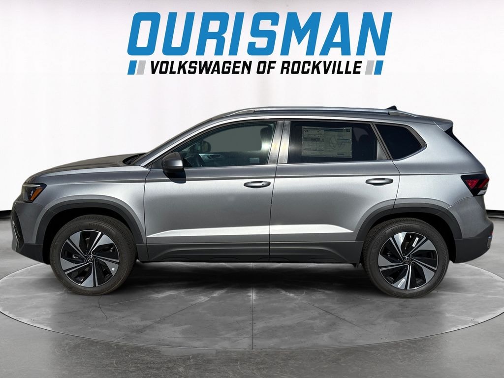 New 2025 Volkswagen Taos 1.5T SE SUV