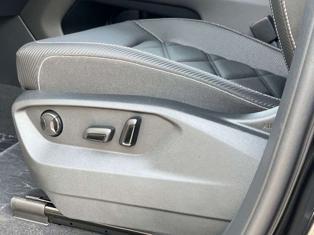 2026 Volkswagen Atlas Cross Sport SE w/Tech - Photo 20