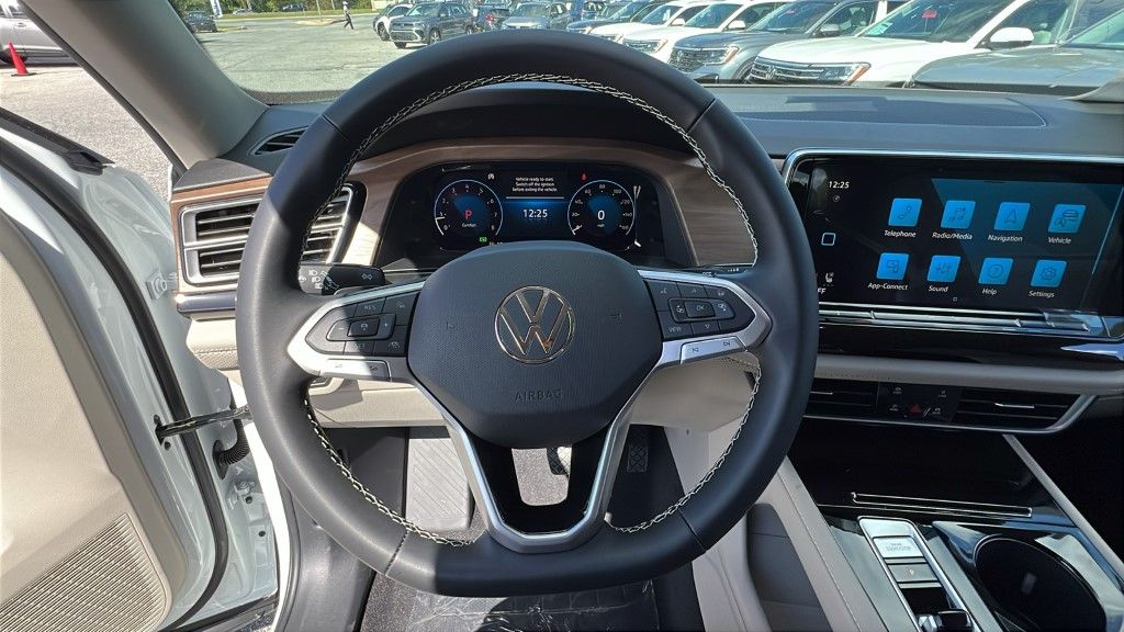 2026 Volkswagen Atlas SE w/Tech - Photo 27