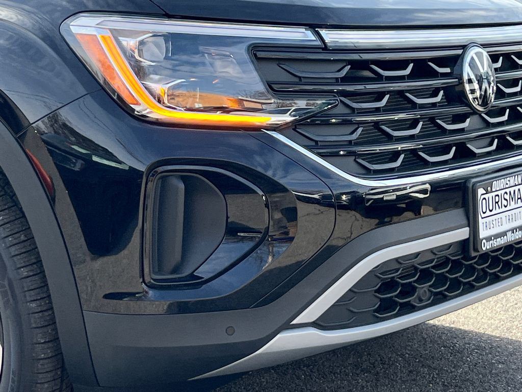 2026 Volkswagen Atlas Cross Sport SE w/Tech - Photo 2