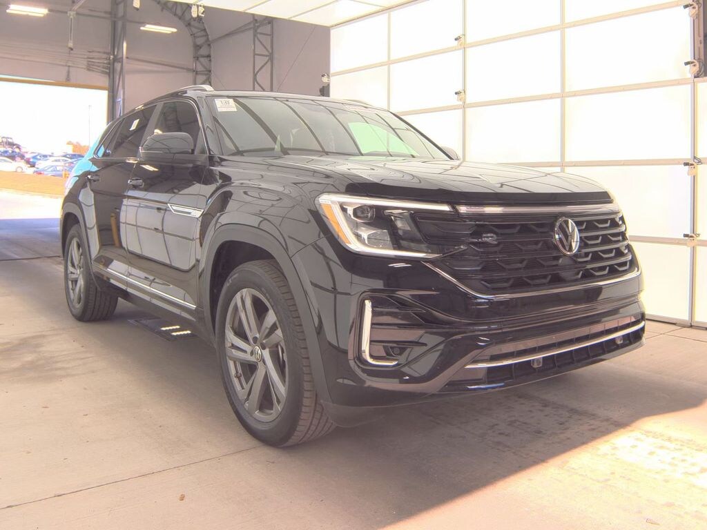 Used 2024 Volkswagen Atlas Cross Sport 2.0T SEL R-Line SUV
