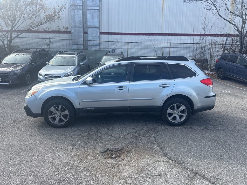Used 2013 Subaru Outback 2.5i Premium SUV