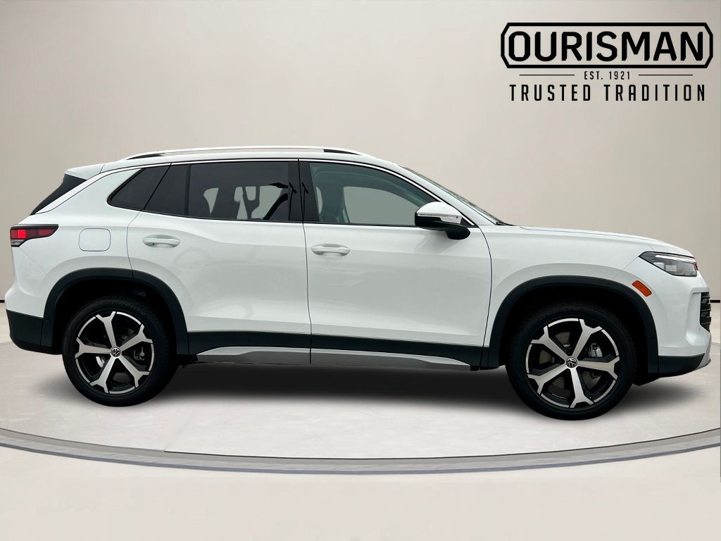 New 2026 Volkswagen Tiguan 2.0T SE SUV