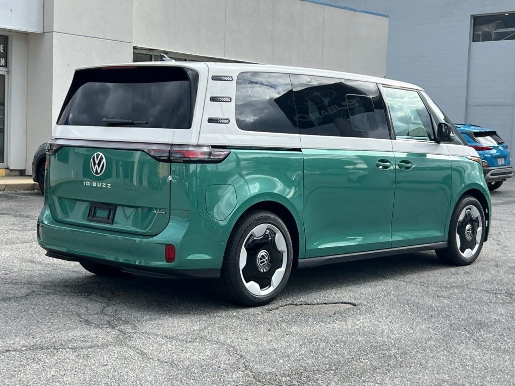 New 2025 Volkswagen ID. Buzz Pro S Plus Van 4MOTION