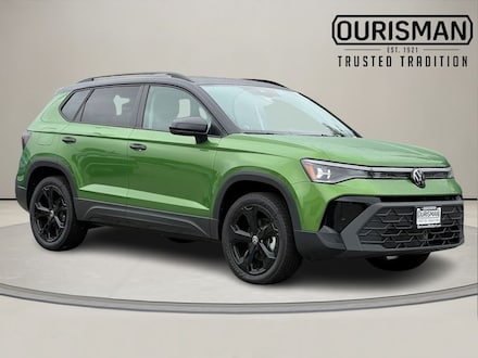 2025 Volkswagen Taos 1.5T SE Black SUV