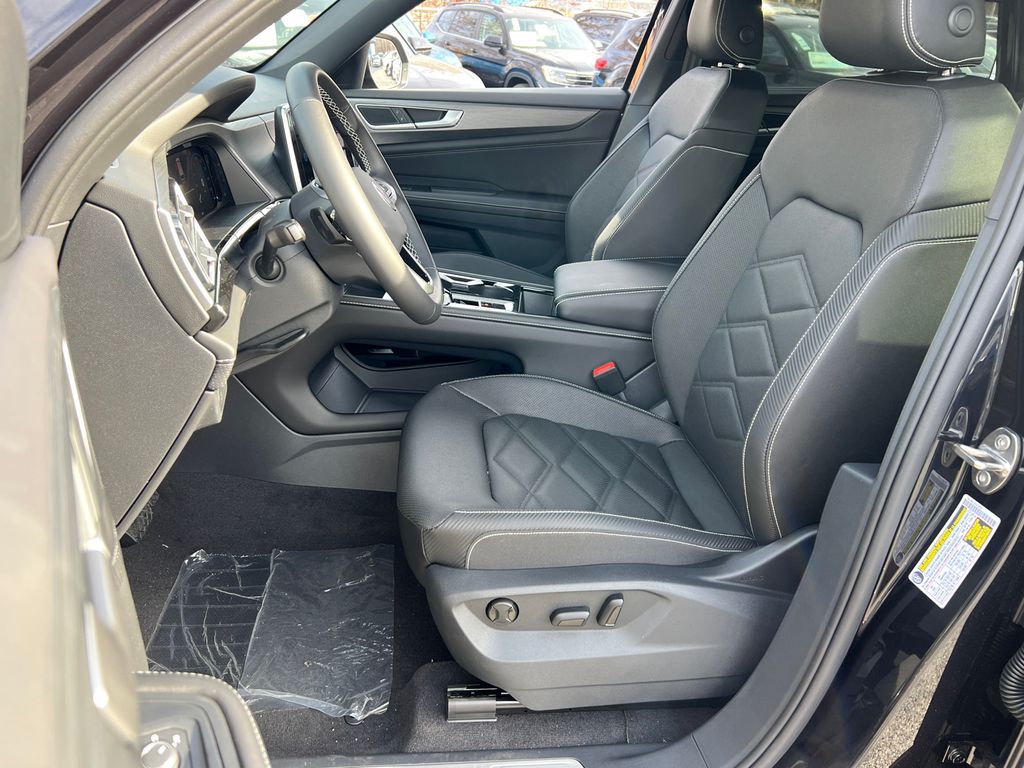 2026 Volkswagen Atlas Cross Sport SE w/Tech - Photo 18