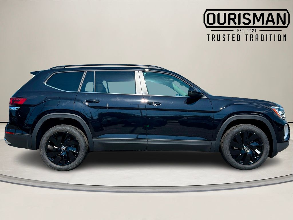 2026 Volkswagen Atlas SE Technology photo 2