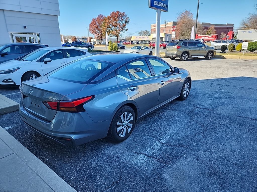 2022 Nissan Altima 2.5 S photo 3
