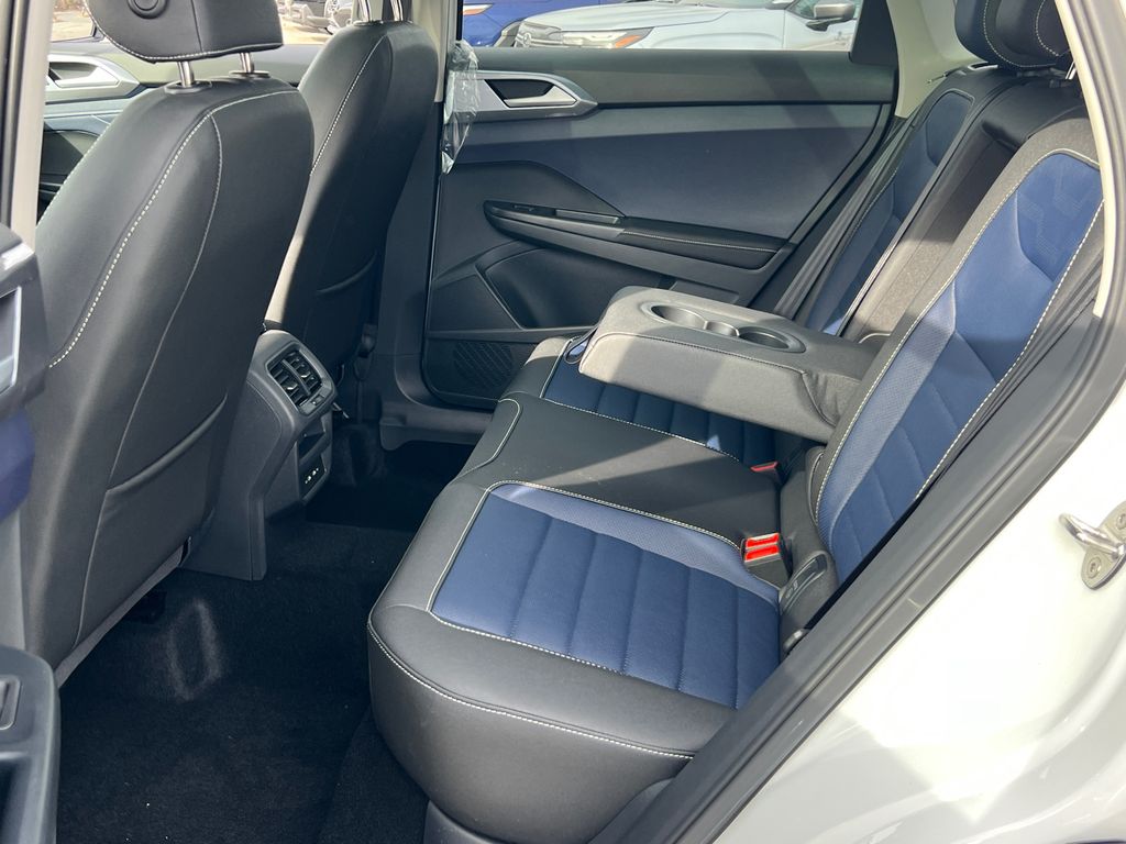 2026 Volkswagen Taos SEL - Photo 15