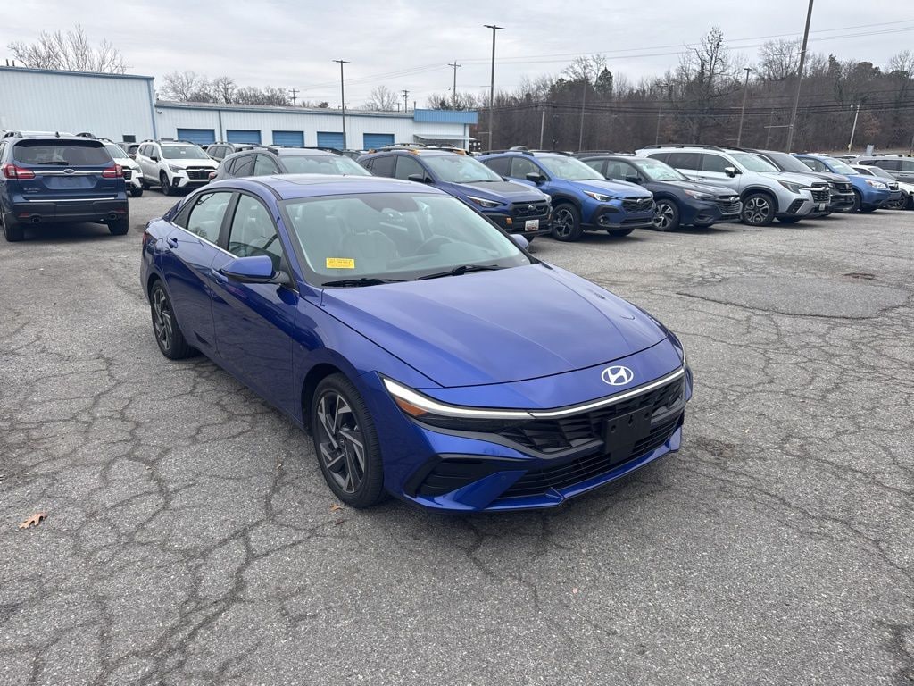 Used 2024 Hyundai Elantra Hybrid Limited Sedan