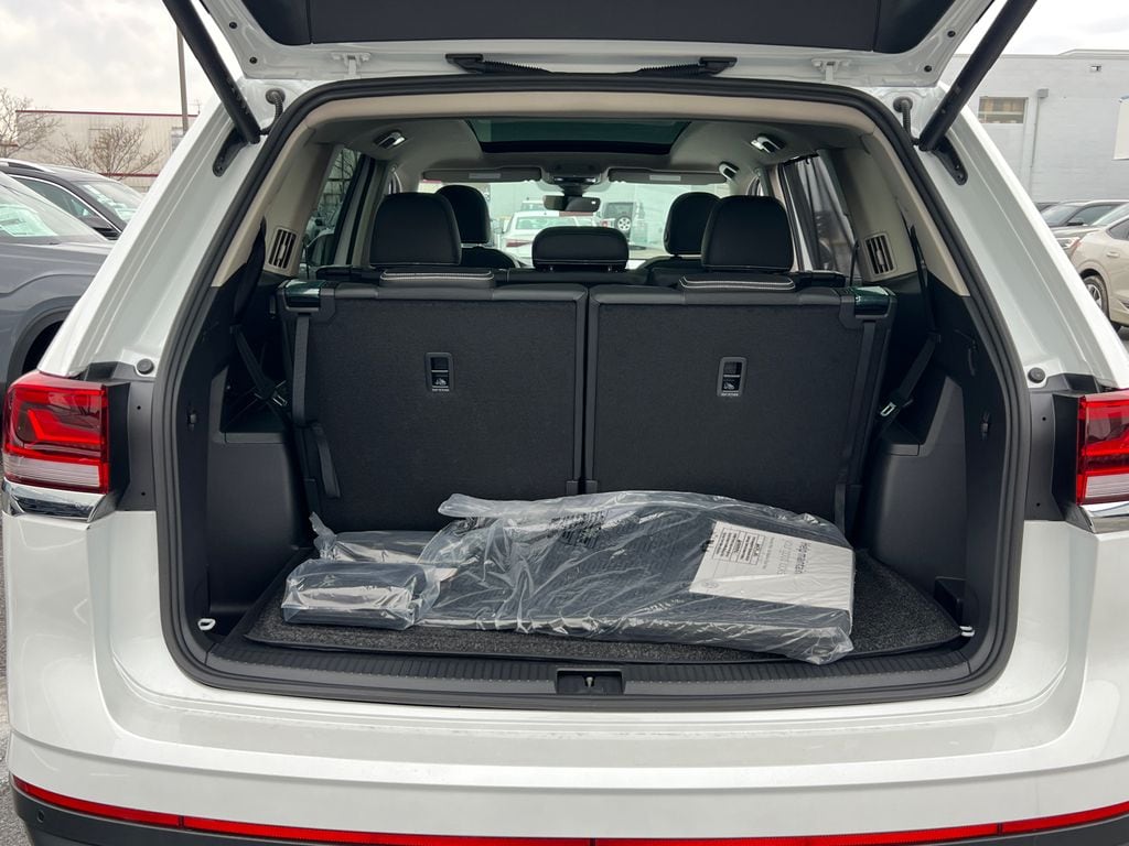 2026 Volkswagen Atlas SE w/Tech - Photo 16