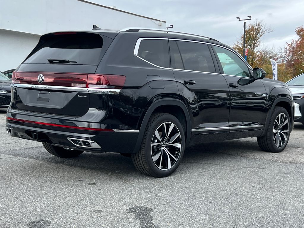 2026 Volkswagen Atlas SEL Premium R-Line photo 4