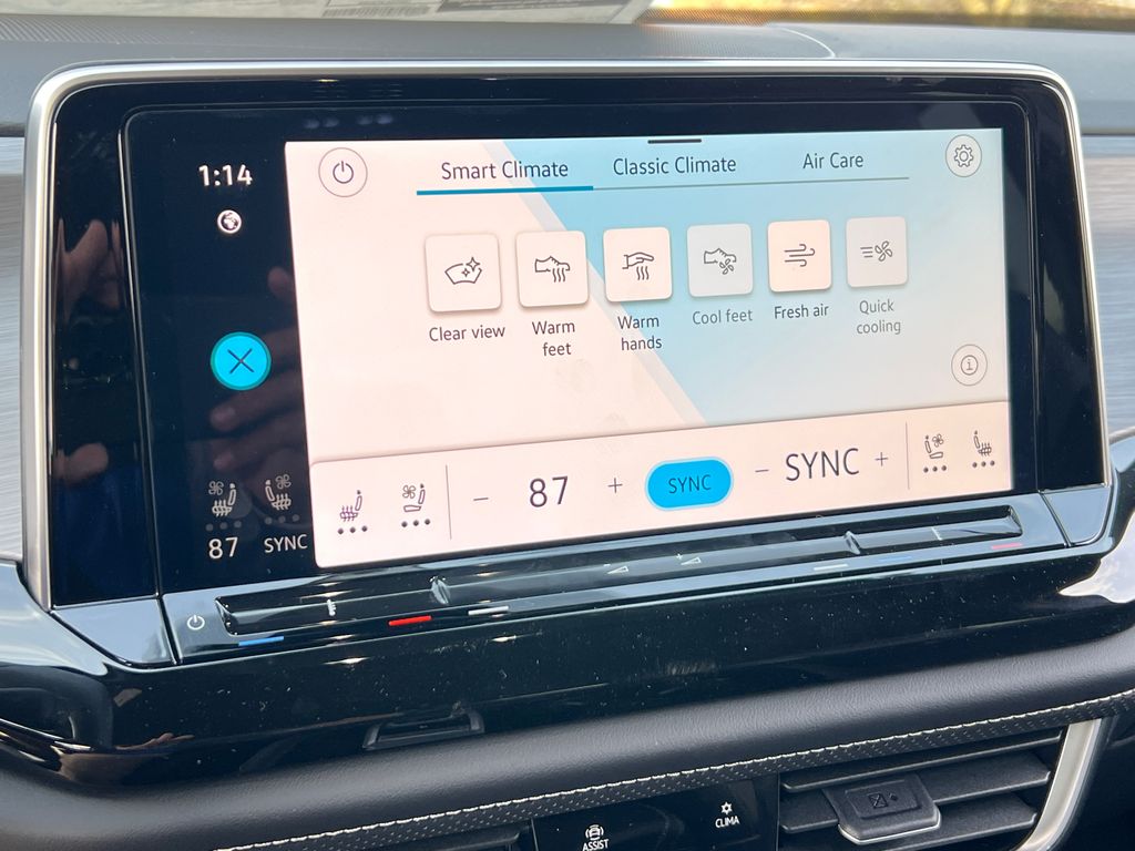 2026 Volkswagen Atlas Cross Sport SE w/Tech - Photo 23
