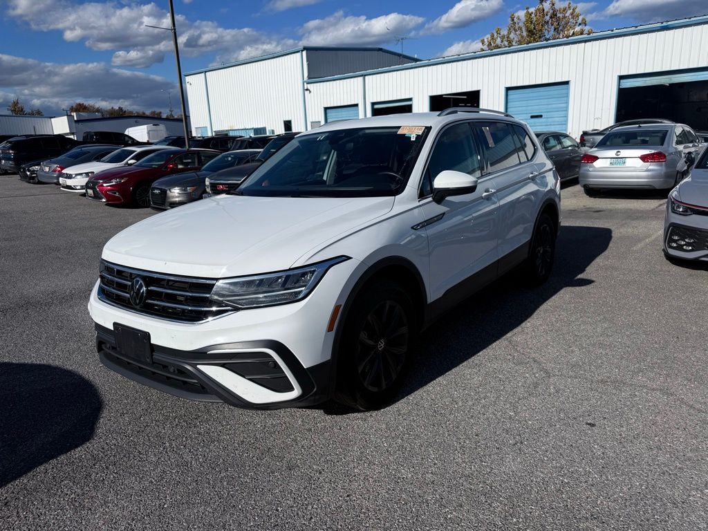 2024 Volkswagen Tiguan SE Wolfsburg Edition photo 3