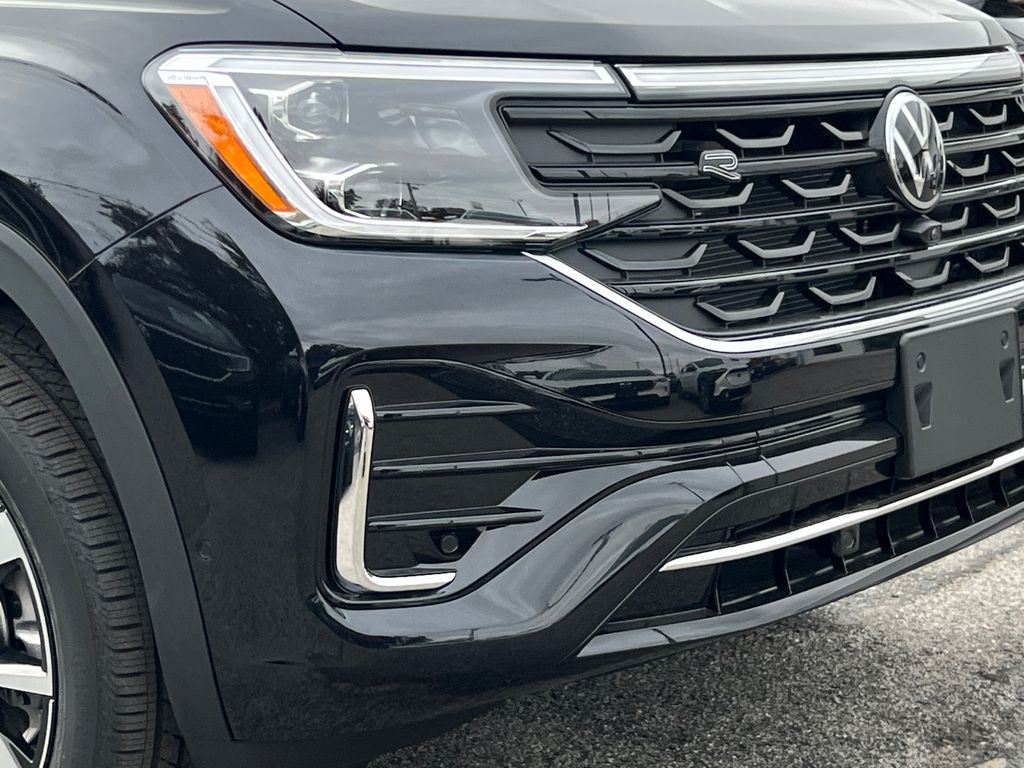2026 Volkswagen Atlas SEL Premium R-Line photo 2