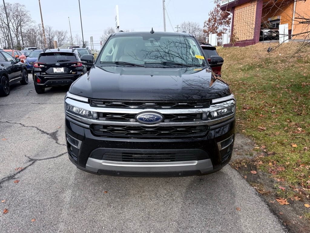 Used 2024 Ford Expedition Limited SUV
