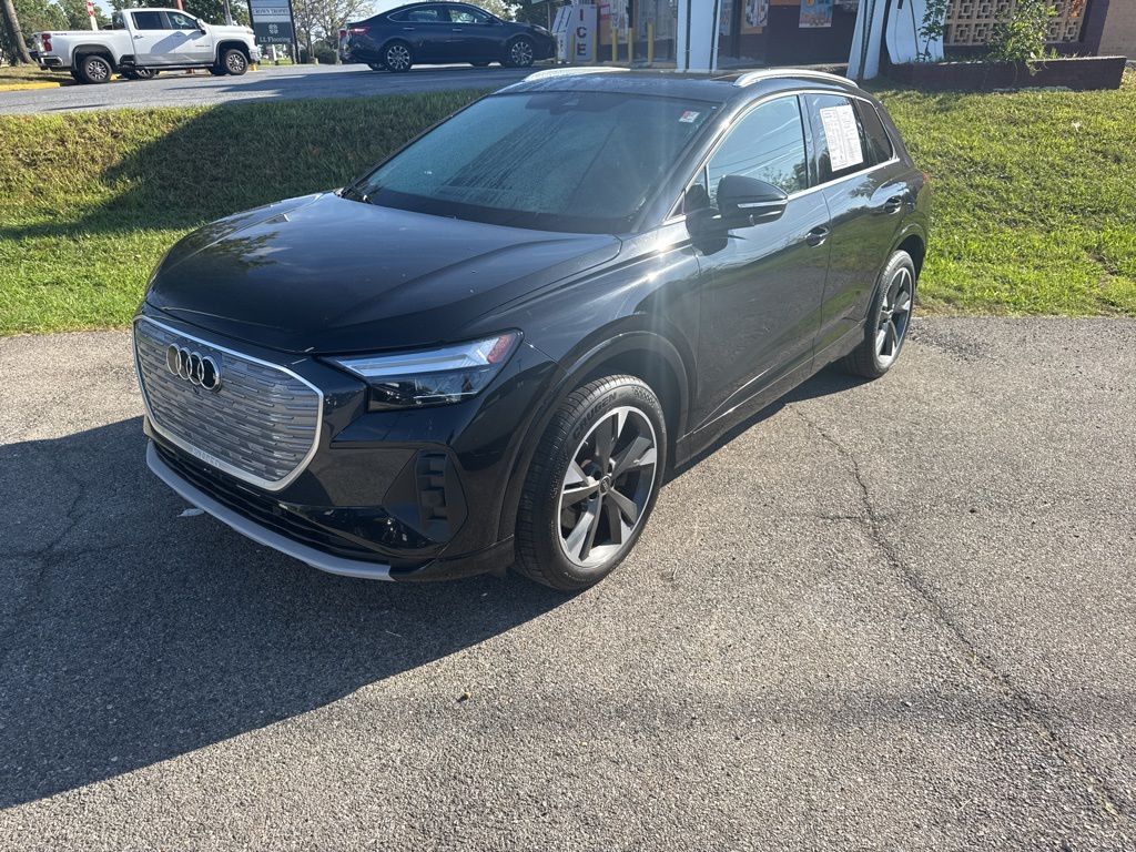 2022 Audi Q4 E-tron Premium Plus photo 3