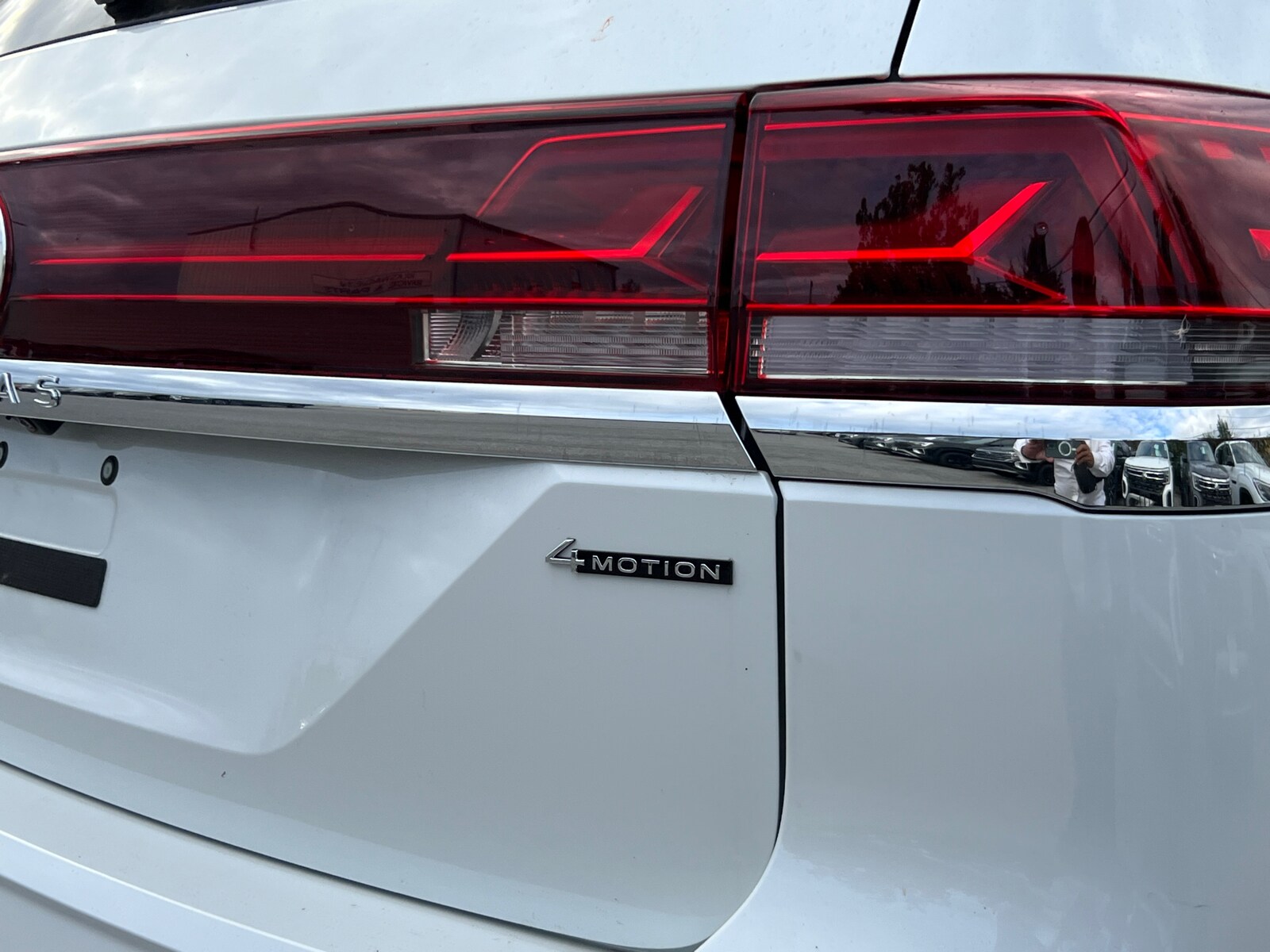 2026 Volkswagen Atlas SE w/Tech - Photo 5