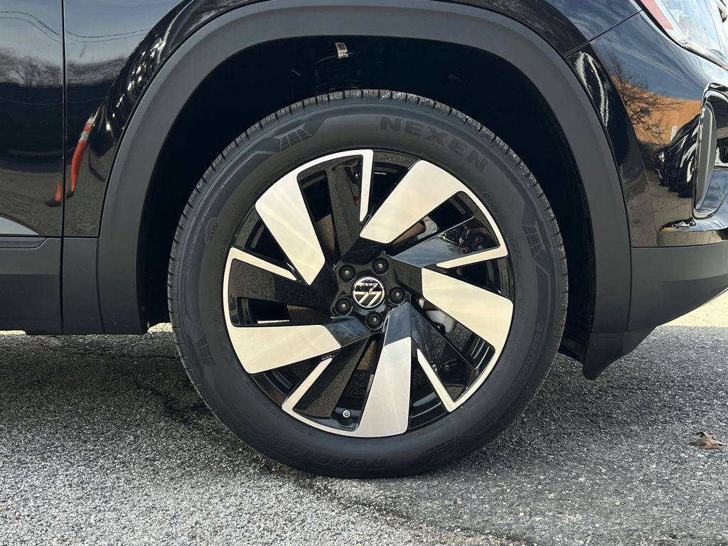 2026 Volkswagen Atlas Cross Sport SE w/Tech - Photo 7