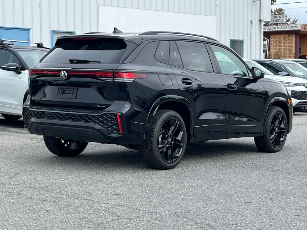 New 2025 Volkswagen Tiguan 2.0T SE R-Line Black SUV