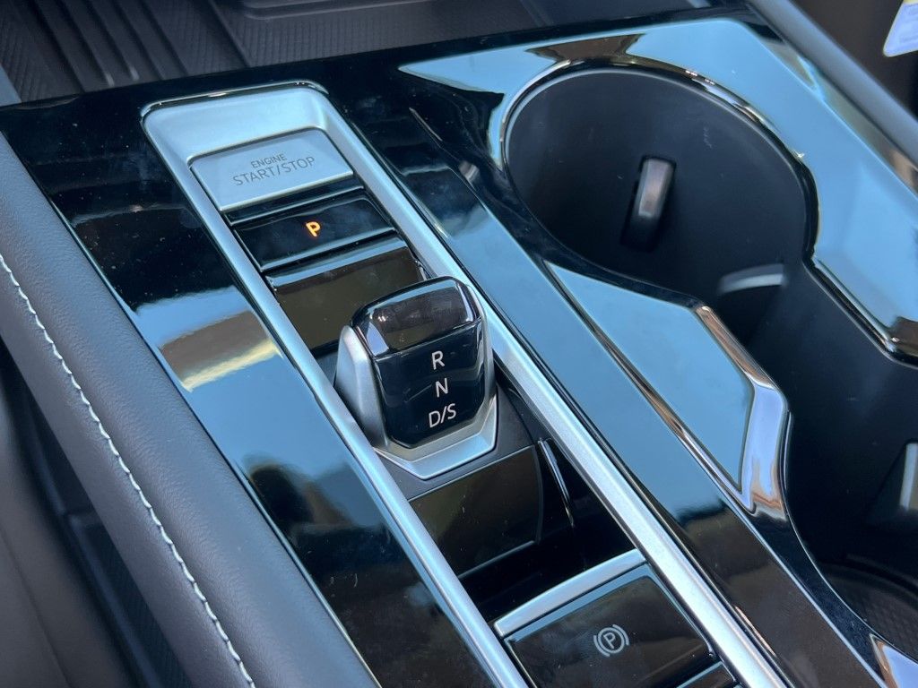 2026 Volkswagen Atlas SE w/Tech - Photo 27