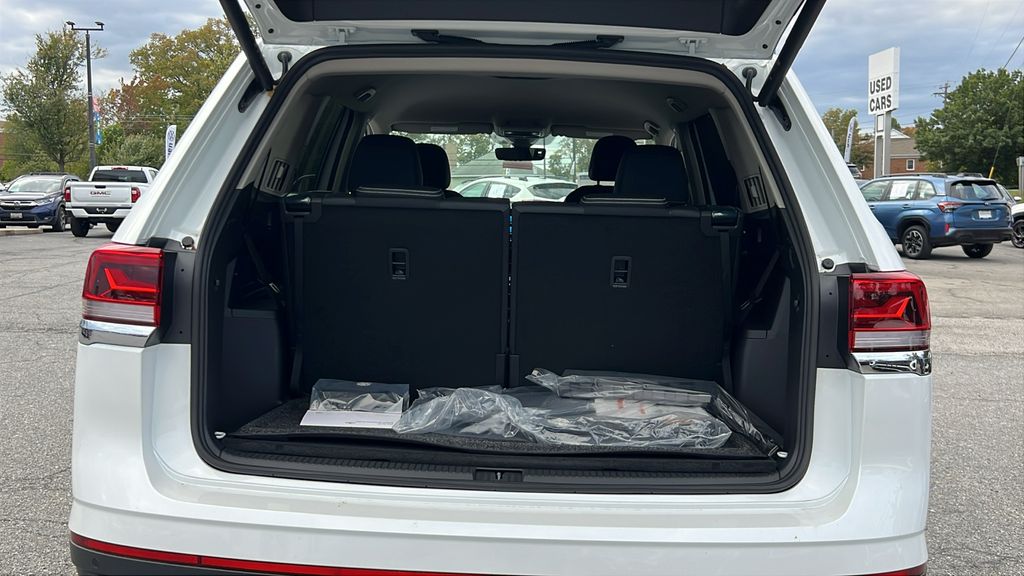 2026 Volkswagen Atlas SE w/Tech - Photo 14